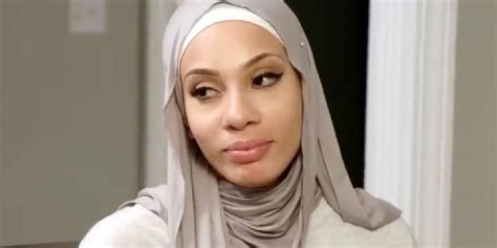 90 Day Fiance star Shaeeda's Instagram shows her love for yoga ·