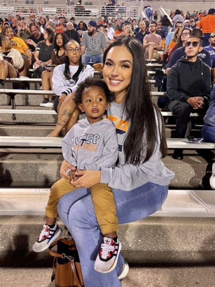 Aaron Jones Wife