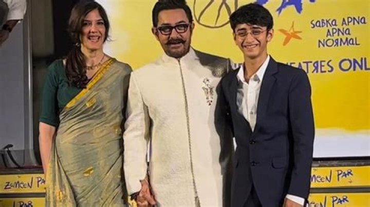 About Hania Amir Biography Age Family Husband