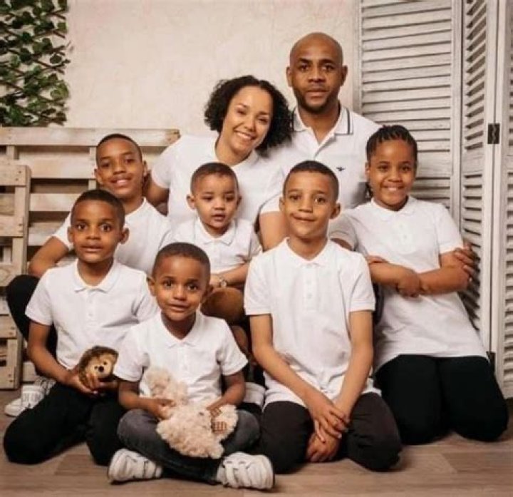 Age, Wife, Children, And Siblings