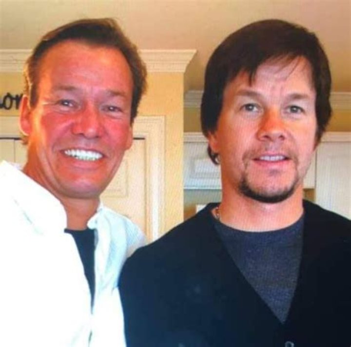 Arthur Wahlberg ·