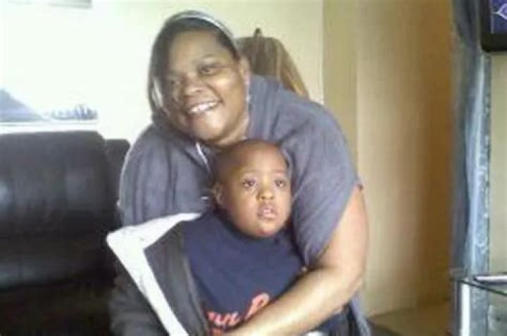 Bashid McLean's "Mom Head No Blur"