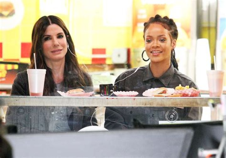 Celebrities Who Love Fast Food: Photos