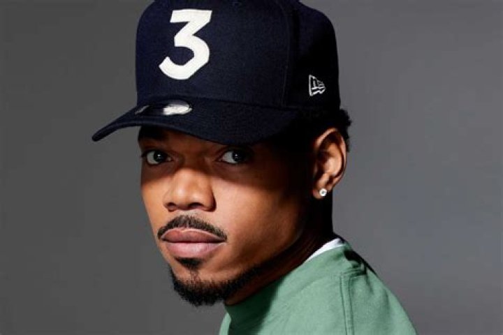 Chance The Rapper Biography - Facts, Childhood, Family Life & Achievements