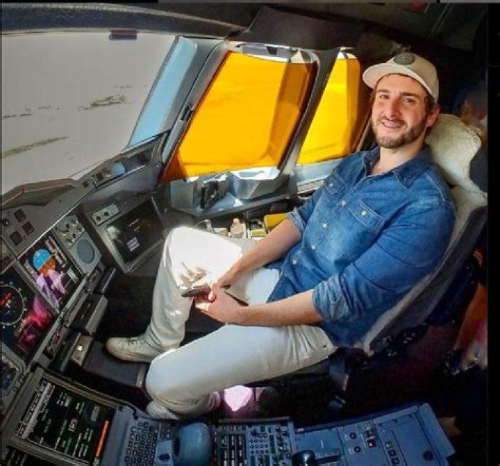 Did He Really Buy A380 Aircraft? ·