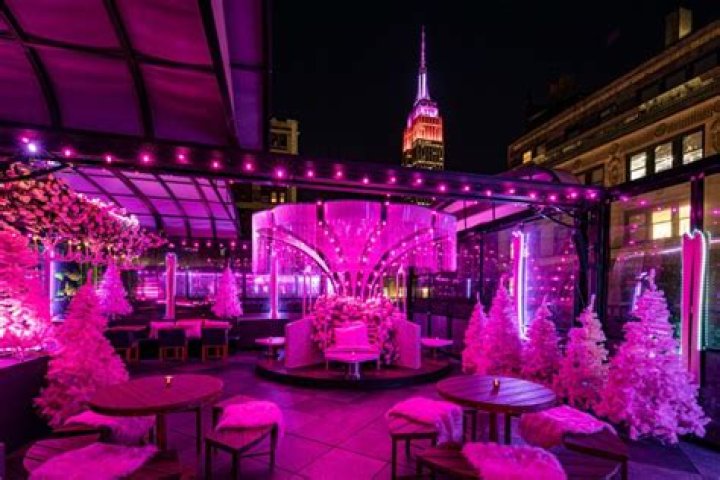Discover The Enchanting World Of Magic Hour Rooftop Photography