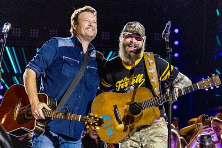 Does Blake really drink on The Voice and what's in his cup? ·