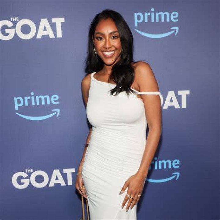 Five Instagram pics that prove The Bachelor star Tayshia Adams is super compatible for Colton W