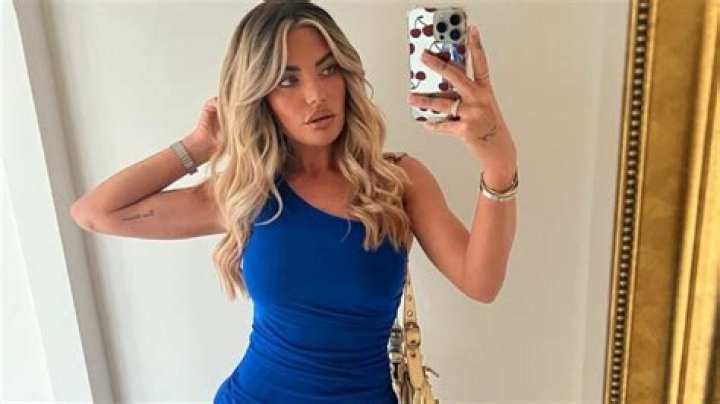 Is BBL the Reason Why Megan Barton Hanson From Love Island Has a Huge Butt? ·