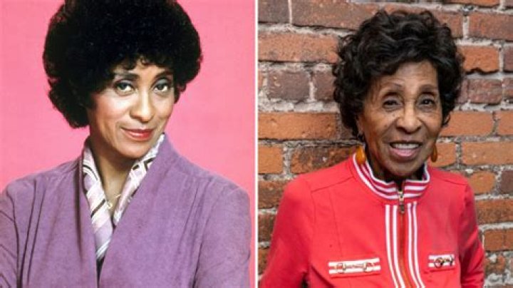 Is Marla Gibbs still alive or dead? |