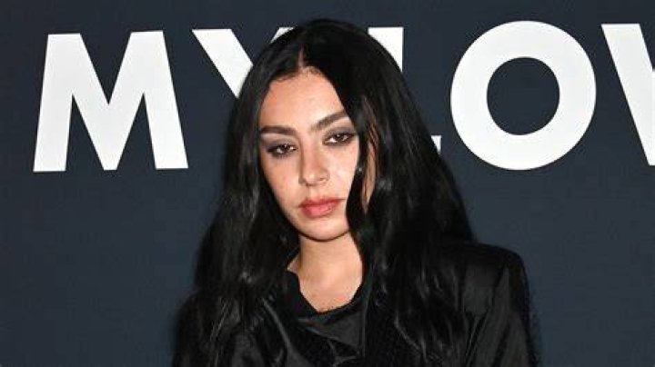 Is She Married? Author Ethnicity And Family