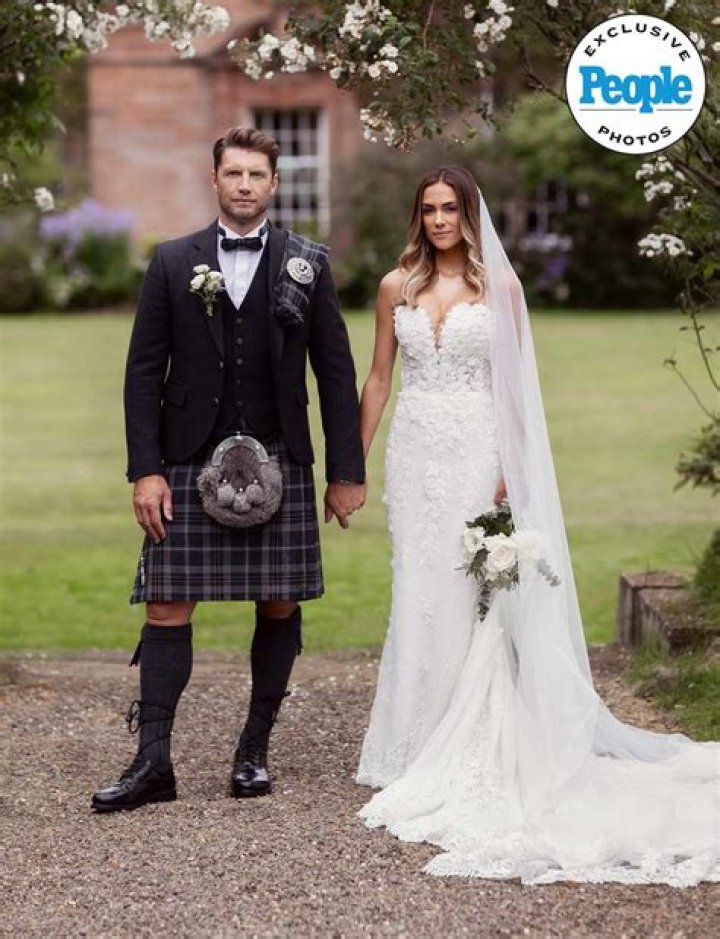 Jana Kramer And Allan Russell Announced Their Relationship Officially On Social Media |