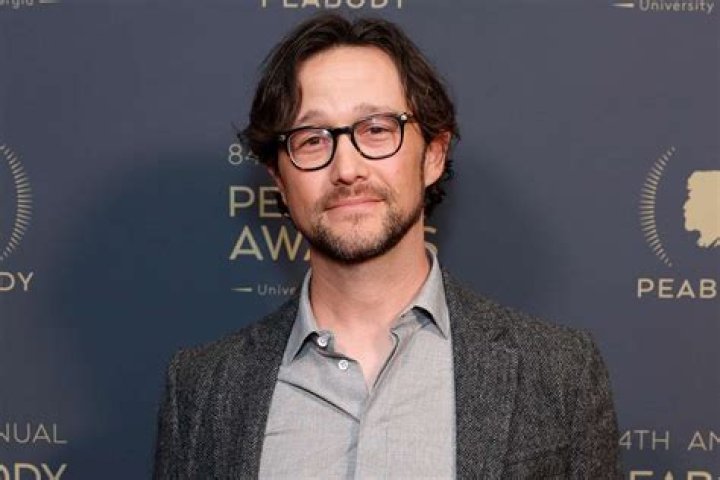 Joseph Gordon-Levitt- Wiki, Age, Wife, Net Worth, Ethnicity, Career