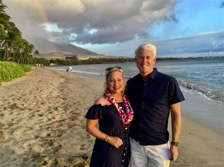 Julia Moffitt Bio, Wiki, Age, Height, Husband, Daughter, WTHR, Salary, and Net Worth. ·