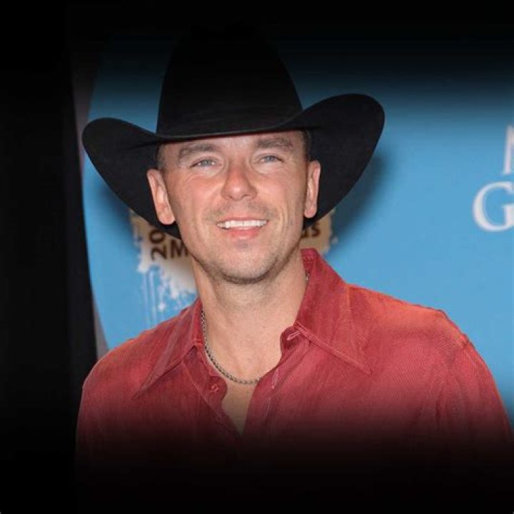 Kenny Chesney - Age, Bio, Birthday, Family, Net Worth |