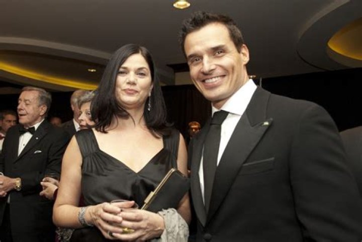 Linda Fiorentino- Net Worth, Age, Ethnicity, Husband, Height, Career