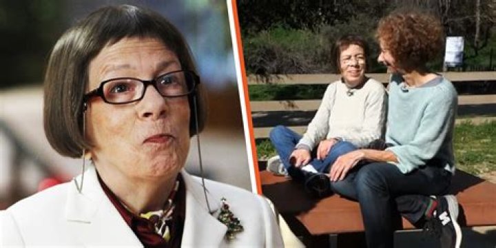 Los Angeles' Star Linda Hunt Hospitalized After Car Accident ·
