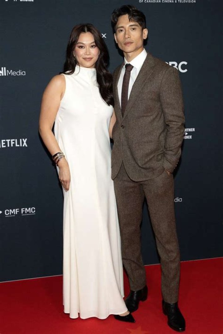 Manny Jacinto Biography, Age, Height, Wife, Net Worth, Family