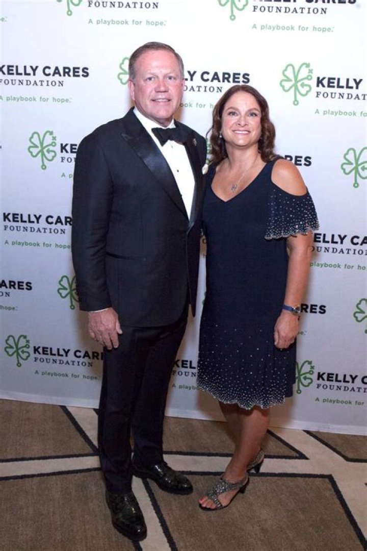 Meet Brian Kellys wife, Paqui Kelly: All you need to know about LSU HCs personal life