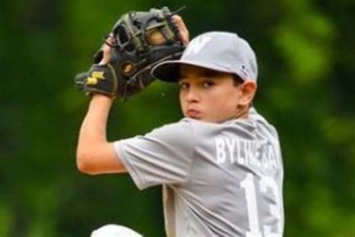 Meet Colton Hyde Photos Of Brandon Hydes Son With Wife Lisa Hyde