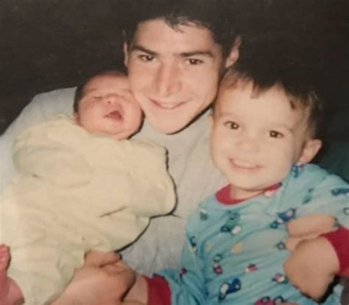 Michael Fishman – Biography, Wife, Family, Children, Age, Net worth, Where Is He Now? |