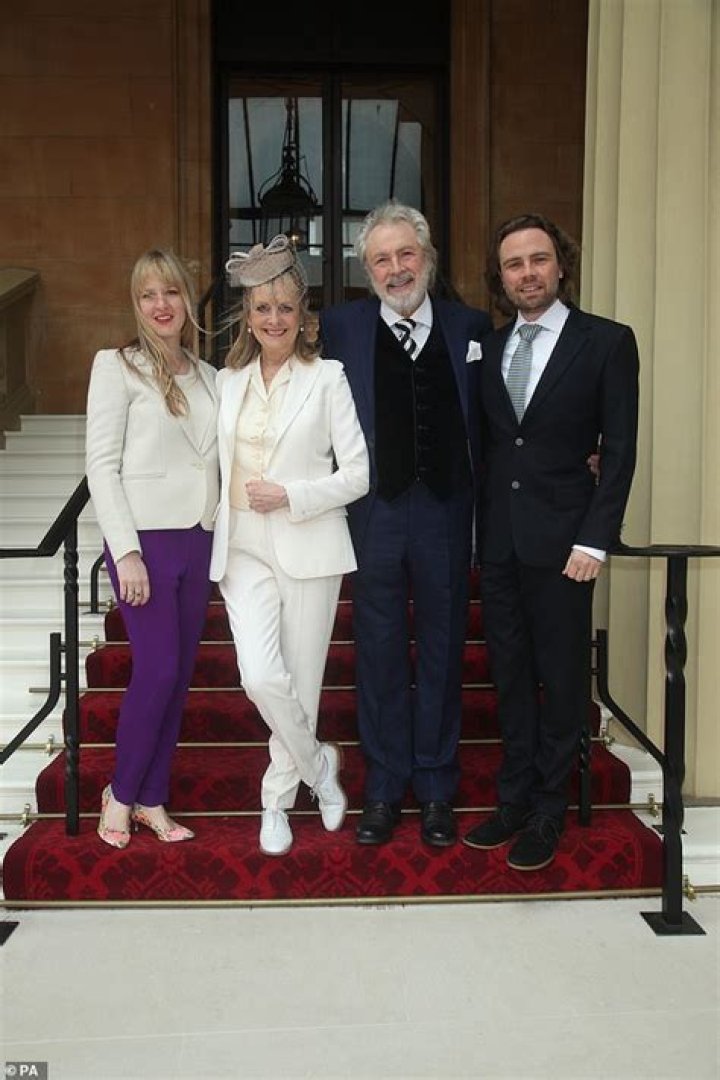 Michael Witney & Dame Twiggy Married, Children, Joint Family Tree & History |
