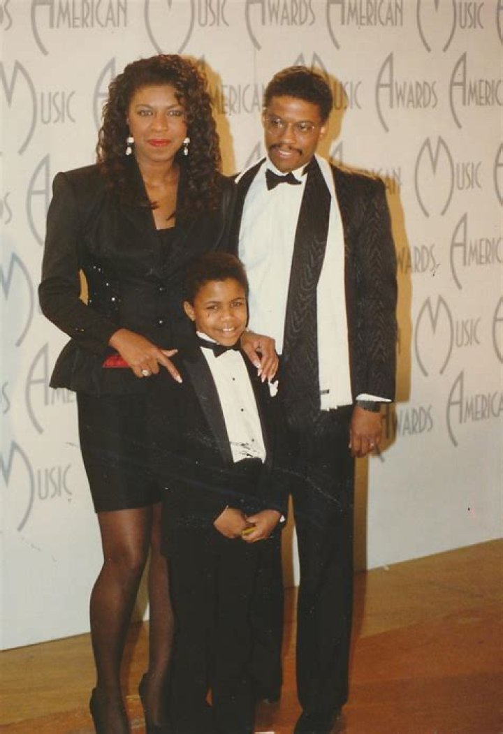 Natalie Cole's Son Robert Yancy Dies at 39 ·