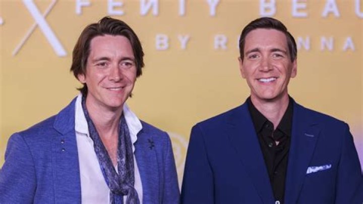 Oliver Phelps Biography, Age, Height, Wife, Net Worth, Family ·