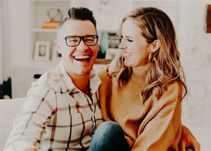 Rachel Hollis and Dave Hollis Are Co-Parenting Their Children after Divorce ·