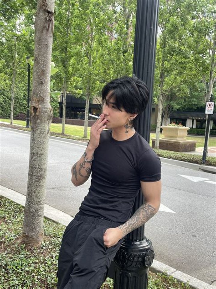 Regie Macalino (TikTok Star) - Age, Birthday, Bio, Facts, Family, Net Worth, Height & More