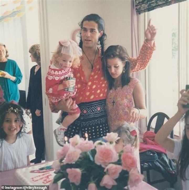 Riley Keough Parents Lisa Marie And Danny