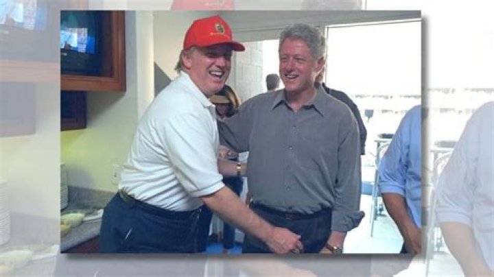 See Bill Clinton having an absolute blast playing with balloons at the DNC |