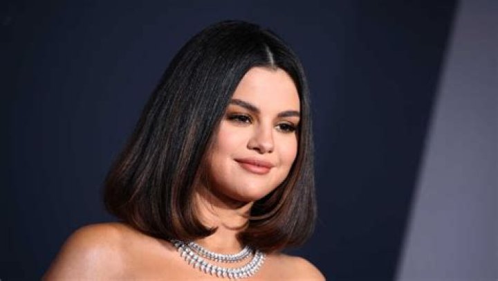 Selena Gomez Biography, Life, Interesting Facts |