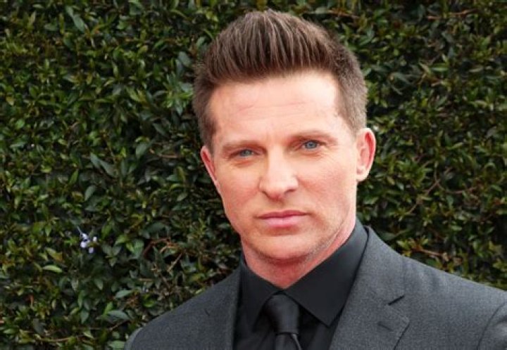Steve Burton Biography - Facts, Childhood, Family Life & Achievements