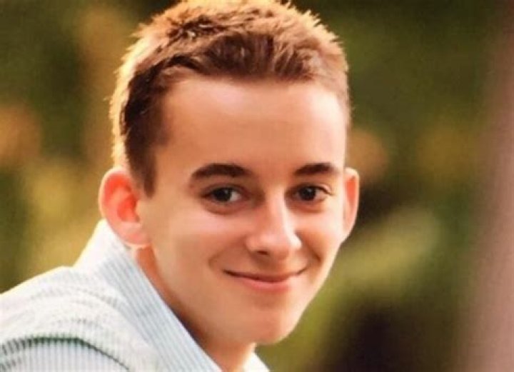 Sullivan Sweeten - Bio, Age, Height, Single, Net Worth, Facts |