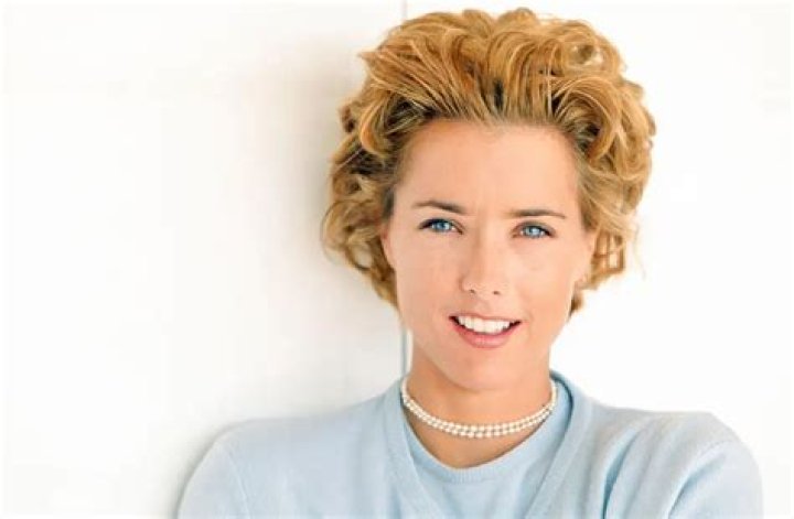 Ta Leoni Net Worth | Celebrity Net Worth