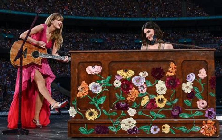 Taylor Swift Duets With Gracie Abrams at 'Eras Tour for 1st Time