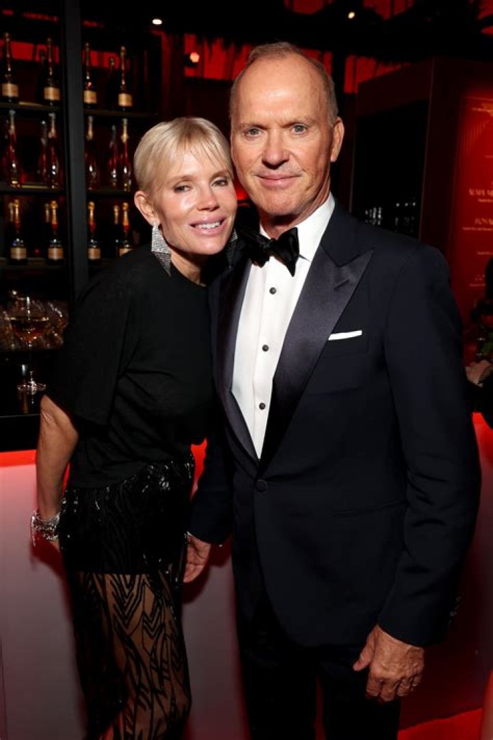 The Tragic Story Of Michael Keaton's Ex-Wife