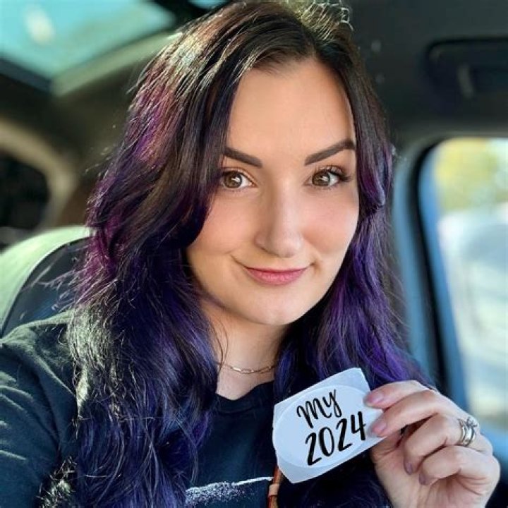 Unveiling The Family Life Of Popular YouTuber LaurenzSide: Exclusive Insights