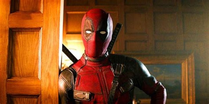 Watch Ryan Reynolds Flash His Bare Butt in New NSFW 'Deadpool 2' Teaser |
