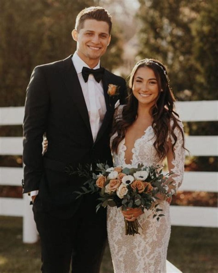 What Is Corey Seager Wife Ethnicity? Nationality And Religion ·