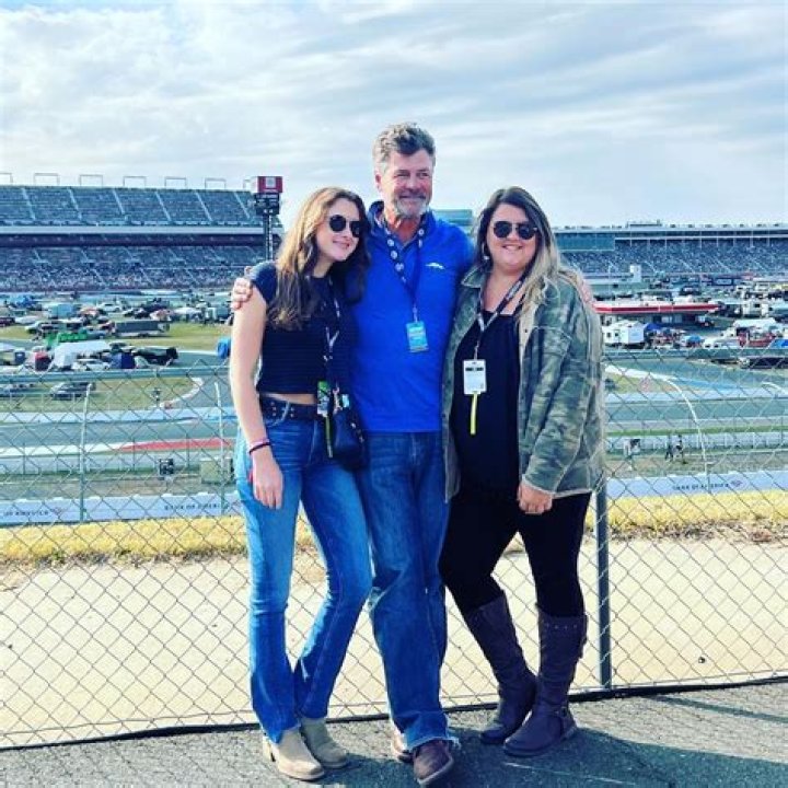 Who is Michael Waltrip Dating Now? Past Relationships, Current Relationship Status, and Rumours