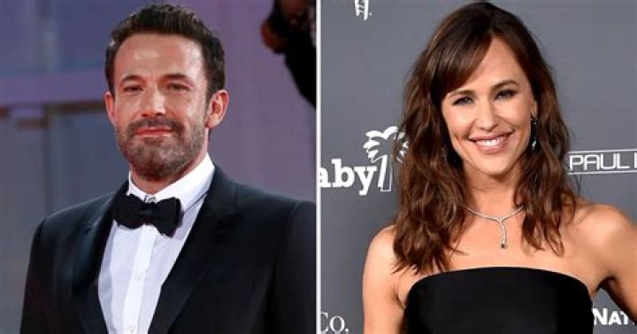 Why Jennifer Garner Hasn't Seen Any Ben Affleck Memes ·
