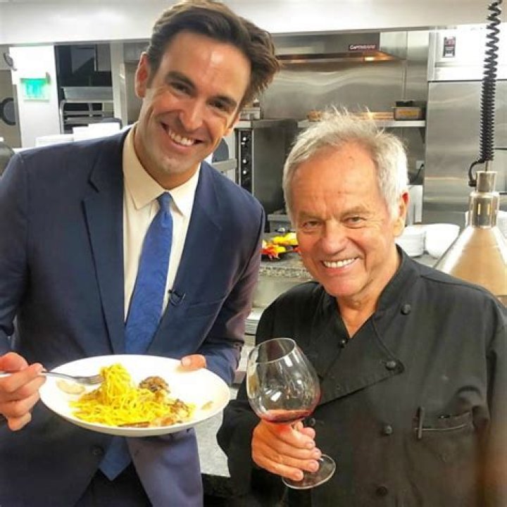 Wolfgang Puck Height, Weight, Age, Spouse, Family, Facts, Biography |